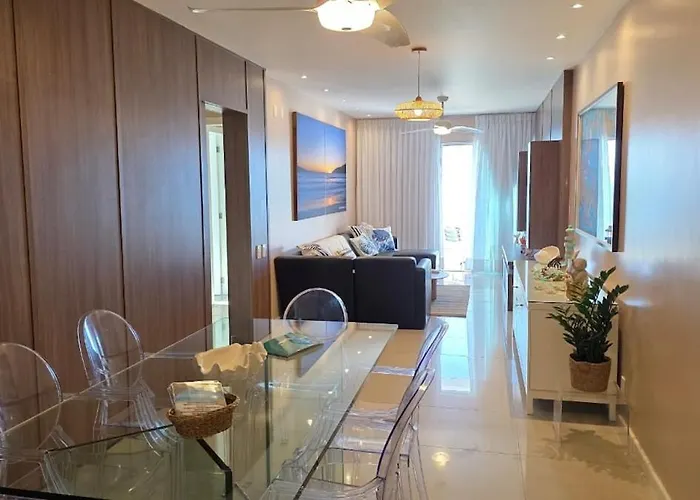 Lindo apartamento frente mar na Prainha com Ar Condicionado, Piscina